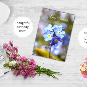 Druckbare Geburtstagskarten Floral happy birthday Druckbare Karte Floral Blau weiblich Geburtstag für sie Grußkarte blau Foto Vergissmeinnicht