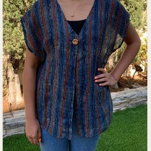Handmade Linen Overlay Jacket – Kimono-Style Cardigan with Wooden Button