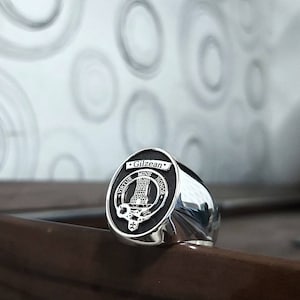 Family Crest Ring,Personalized Ring,Large Ring,Custom Design Ring,Signet Ring,Engraved Ring,Mens Ring,University Ring,Oval Signet Ring,Gift
