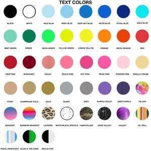 Puede incluir: Una tabla de 36 muestras de colores diferentes con etiquetas de texto para cada color. Los colores incluyen negro, blanco, azul p&aacute;lido, azul beb&eacute;, azul cielo profundo, azul ne&oacute;n, azul real, azul aguamarina, verde menta, verde, verde ne&oacute;n, verde amarillo, amarillo lim&oacute;n, naranja, naranja ne&oacute;n, rojo, rojo oscuro, burdeos, melocot&oacute;n, rosa melocot&oacute;n, rosa intenso, rosa ne&oacute;n, rosa polvo, crema vainilla, caqui, oro champ&aacute;n, oro, plata, gris, violeta, morado oscuro, tie-dye, degradado, degradado arco&iacute;ris, leopardo, blanco/negro moteado, camuflaje, galaxia oscura, galaxia, derrame de petr&oacute;leo, nacarado iridiscente, brillo en la oscuridad y reflectante.
