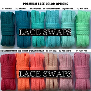 Puede incluir: Una selecci&oacute;n de cordones de colores, incluyendo azul oscuro, jade, turquesa, cabana tropicana, azul menta, verde menta, rojo frambuesa, sorbet, flamenco, concha suave, eclipse rosa y rosa de fiesta. Los cordones est&aacute;n dispuestos en filas de dos, con el texto "LACE SWAPS" impreso en negro sobre un fondo blanco.