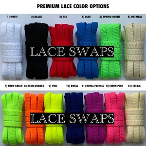 Puede incluir: Una selecci&oacute;n de 13 cordones de diferentes colores, etiquetados con sus nombres de colores. Los cordones est&aacute;n dispuestos en dos filas de siete, con el texto "LACE SWAPS" impreso en el centro de cada fila.
