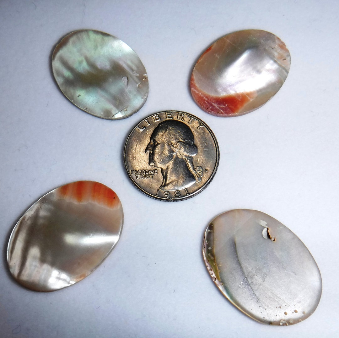 Lote Surtido De Teteras Marrones Y Negras Foto - Imagen De #miniature
