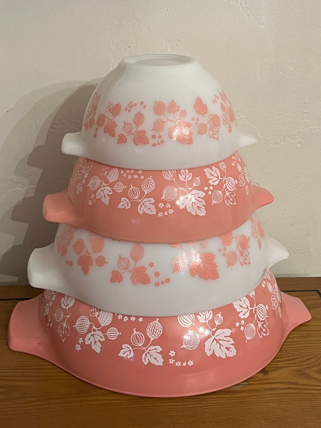 Vintage Pyrex Pink Gooseberry Complete Set of 4 Cinderella Mixing Bowls