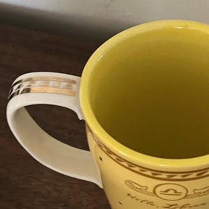 Anthropologie, Danielle Kroll, “LIBRA” Yellow Porcelain 14 Oz Mug, Gold Trim EUC image 3
