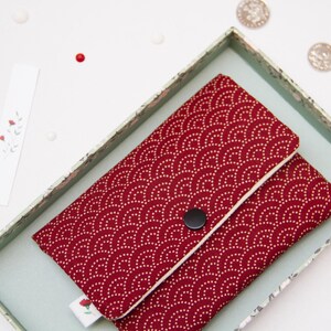 Large Waves Purse in Dark Red