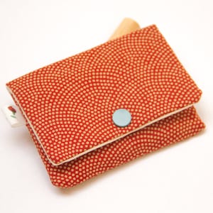 RED WAVES Card Holder