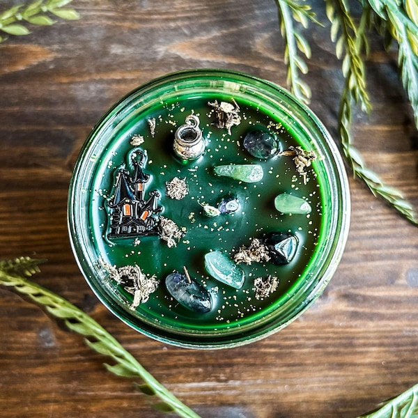 Witches Brew Halloween Candle with Crystals - Cinnamon Clove & Patchouli Scented - Spooky Gifts