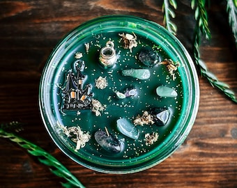 Witches Brew Halloween Candle with Crystals - Cinnamon Clove & Patchouli Scented - Spooky Gifts