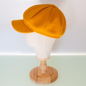 Yellow Women's Baker Boy Cap Newsboy Newsie Paperboy Fiddler Cabbie Hat Flat Beret in Black Tweed for Fall Winter Spring Season