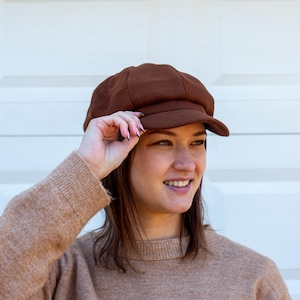 Brown Women's Baker Boy Cap Newsboy Newsie Paperboy Fiddler Cabbie Hat Flat Beret in Black Tweed for Fall Winter Spring Season