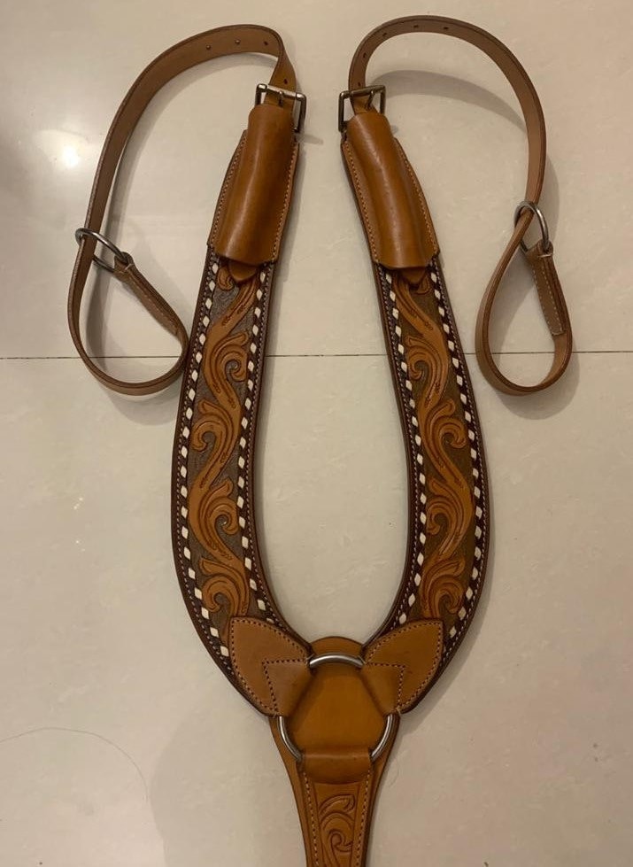 Western Two Tone Hand Carved Pulling Collar With Buck Stitched