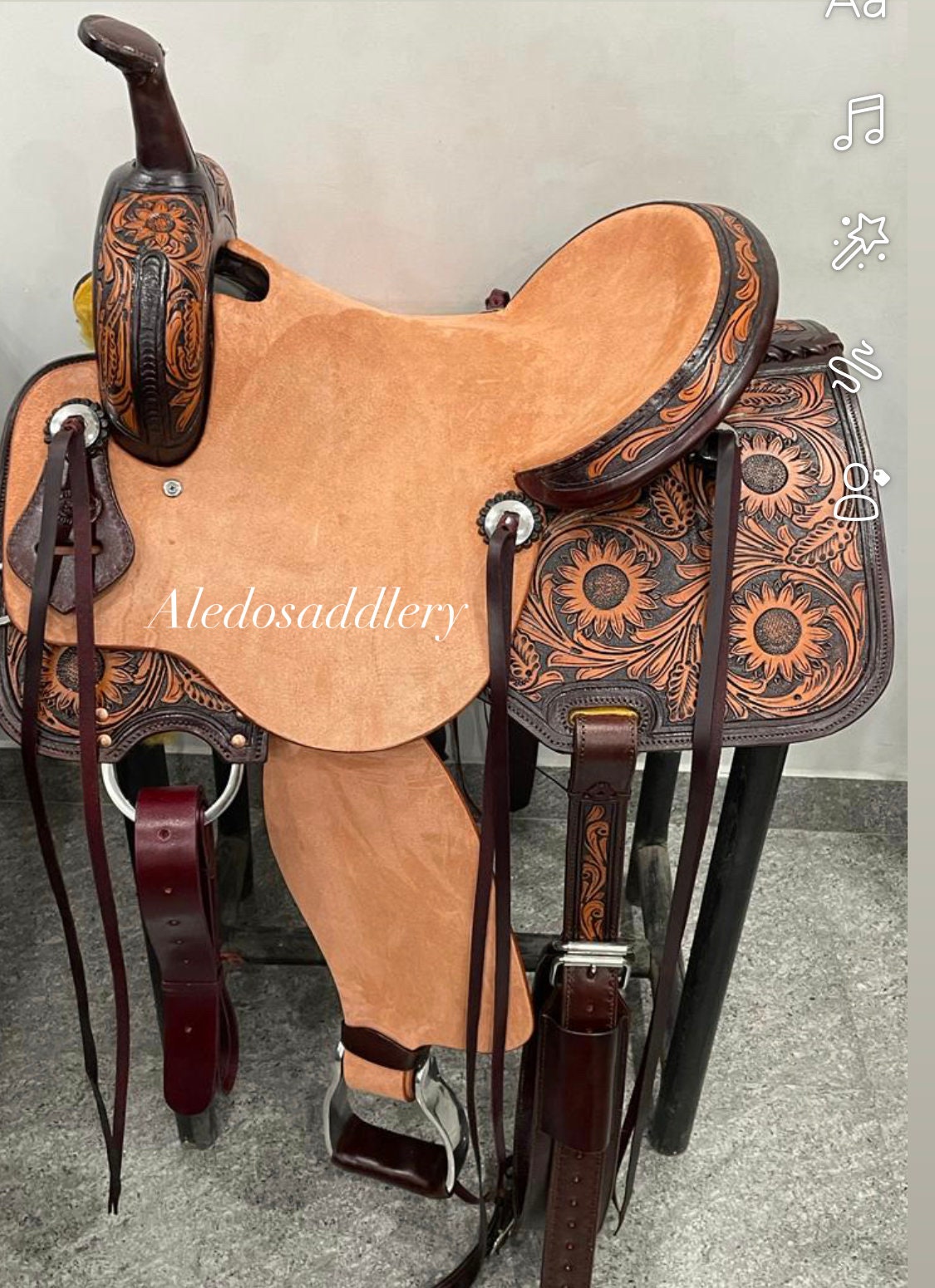 Zweifarbiger Westernsattel von Aledosa-saddlery