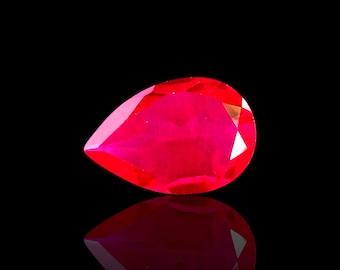 4.85 Ct Red Ruby Pear Shape | 14.5×9.7×3.8 mm Vivid Loose Gemstone for Rings, Pendants & Designer Jewelry