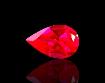 5.85 Ct Pear Red Ruby | 14.7×9.4×5.6 mm Vivid Faceted Loose Gemstone for Rings, Pendants & Luxury Jewelry | Collector-Grade Ruby