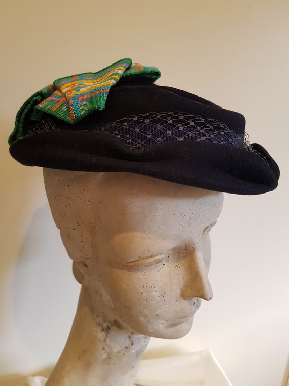 Vintage 40s womens dark navy tilt hat checked gre… - image 1
