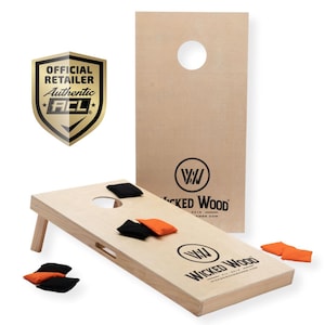 Cornhole Set – 120 x 60 cm – Wicked Wood – offiziell ACL-lizensiertes Set of Boards – Enthält 2 x 4 Taschen - Für Outdoor