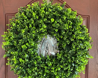 24 " Plastic Boxwood Wreath ( 4 Colors/Styles)