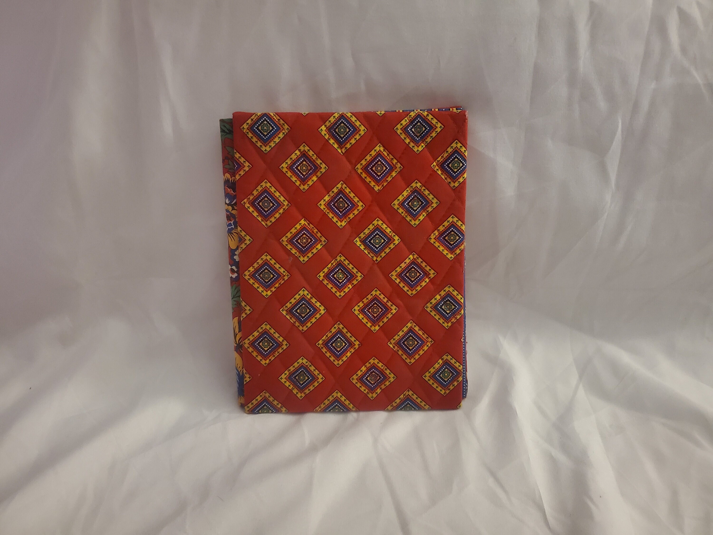 Vera Bradley Double Picture Frame "Villa Red" Pattern (Retired)