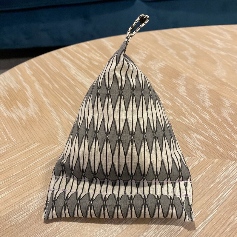 Phone Gift Phone Pillow Mobile Phone Stand Smartphone Stand Docking Station Stand Cell Phone Stand Phone Stand Pyramid Cushion Gift