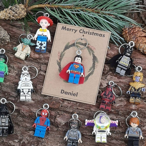 Mini figura personalizada relleno de medias navideñas / regalo secreto de santa maravilla / DC / toy story / star wars / superhéroe / cómic para él ella