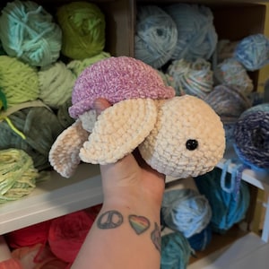 Crochet Turtle Plushie: Chenille Yarn Amigurumi