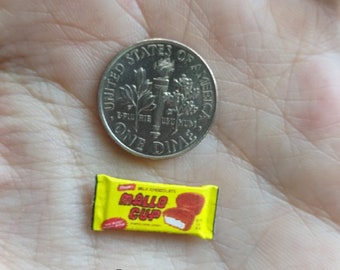 Miniature Candy Bar 1:12 Scale (Mallo Cups)