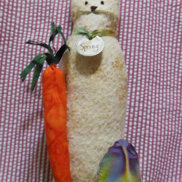 Conejo primitivo "Hippity" con su zanahoria y huevo de Pascua-Niñera de estante de 12 pulgadas de alto-armario grande