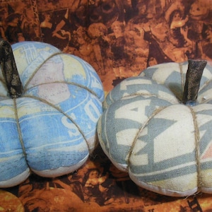 Primitive/Farmhouse Feedsack pumpkins &quot;Flatties&quot;-  This is a SET of 2 LARGE feed sack fabric primitive pumpkins