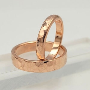 Juego de anillos de boda martillados, juego de alianzas de boda chapadas en oro rosa, anillos para él y para ella, regalo para parejas, anillos de compromiso rústicos, anillos a juego