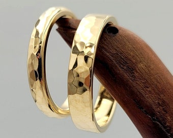 Hammered Wedding Ring Set, 14K Gold Wedding Band Set, Gold His and Her Rings, Couples Gift, Rustic Gold Bands, Hammered Matching Rings
