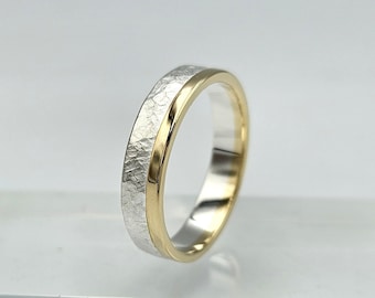 Alianza de boda de dos tonos, anillo de oro y plata, anillo de hombre de dos tonos, alianza de hombre rústico, joyería de metal mixto, anillo de boda martillado