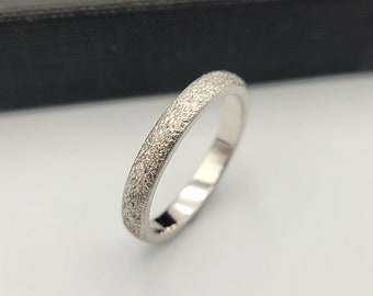 Sterling Silver Textured Wedding Ring, Womens Mens Wedding Band, Silver Unisex Ring, Engagement Ring, Stackable Ring, Engraved Everyday Ring