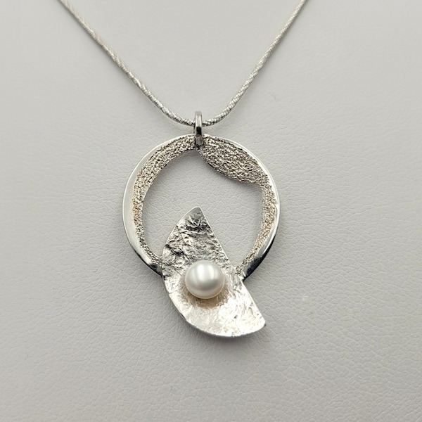 Moon Pearl  Charm Necklace, Silver Moon Necklace, Moon Jewelry, Bridal Pearl Pendant, Bridal Jewelry, Bridesmaid Gift, Anniversary Gift