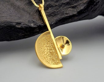 Gold Moon Necklace, Crescent Moon Necklace, Gold Lunar Pendant, Moon Jewelry, Celestial Necklace, Gift For Women, Anniversary Gift