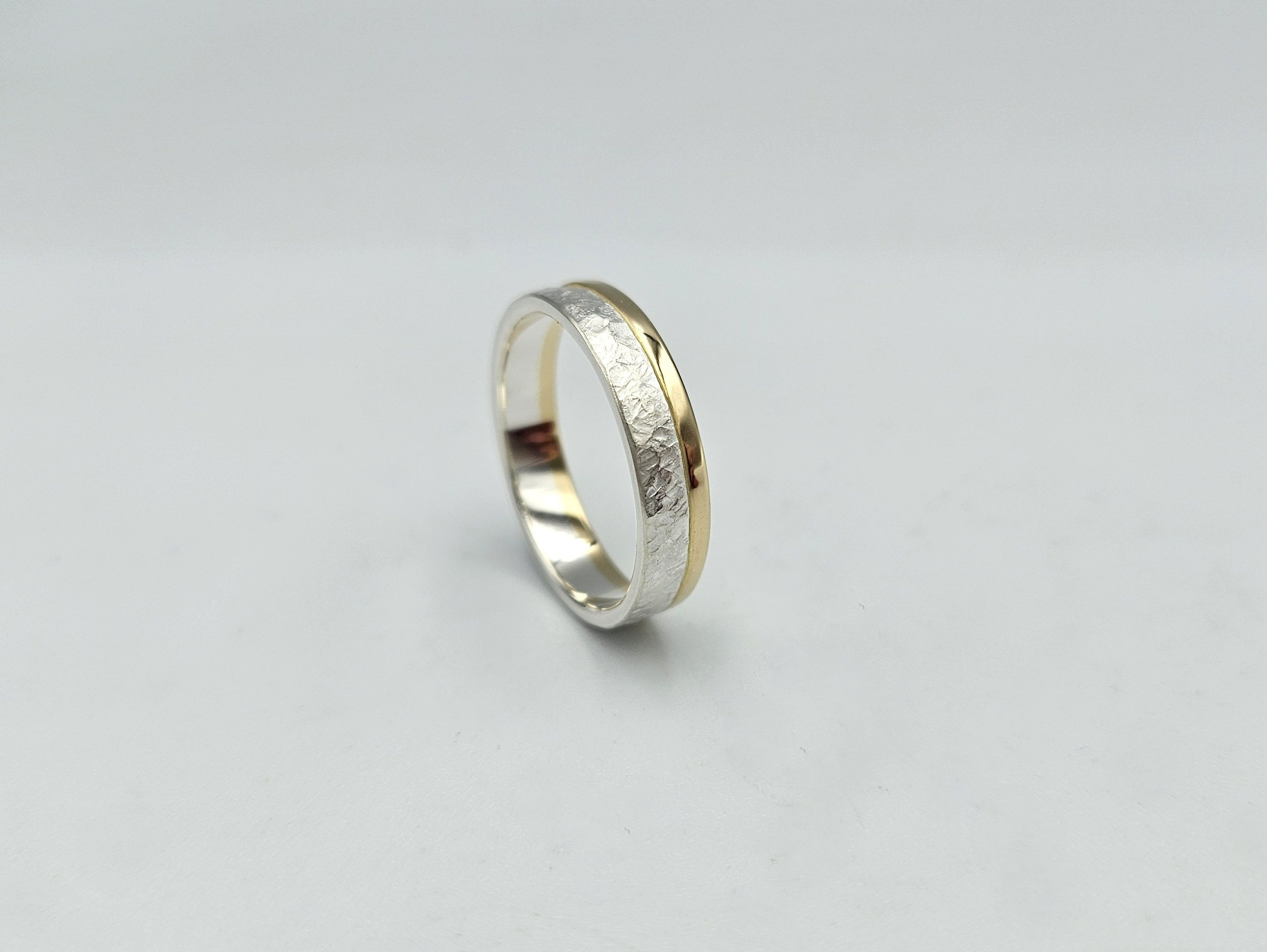 Hammered Two Tone Wedding Band, 14k Yellow Gold White Gold Wedding Ring, Unisex Mixed Metal Band, Bimetal Rustic Ring, Custom Promise Ring