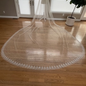 One of kind Wedding Veil, Beaded, Rhinestone and Crystal veil with amazing details, Free Tulle samples