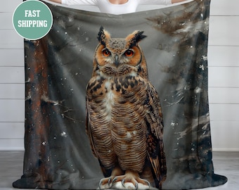 Great Horned Owl Blanket, Plush Fleece Blanket, Cozy Throw, Soft Bedding, Owl Blanket, Bird Throw Blanket, Woodland Animal Lover Gift