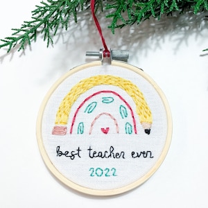 Bester Lehrer aller Zeiten Regenbogen Hand bestickte Weihnachtsverzierung