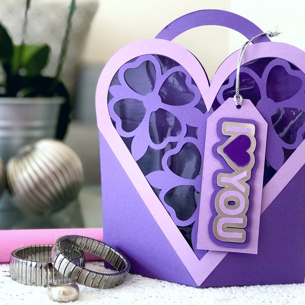 Heart Box SVG. Perfect as a Mother's Day gift box, for Valentine's Day, Birthdays & more. Easy to assemble. Click to learn more!