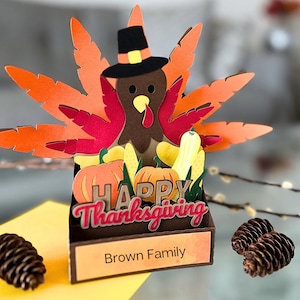 Cartão de feliz dia de ação de graças SVG Cartão de outono personalizado SVG Modelo de cartão pop-up de ação de graças 3D Peru em camadas Svg Decoração de papel de outono faça você mesmo Caixa Cartão svg