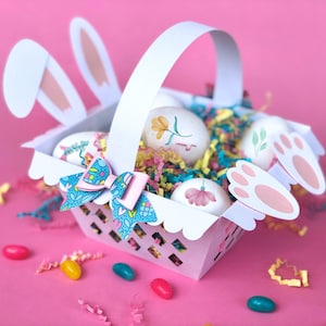 SVG de Cesta de Pascua 3 en 1.  Incluye accesorios de decoración. Ideal para Semana Santa, Día de la Madre y más. Haz clic para conocer más!