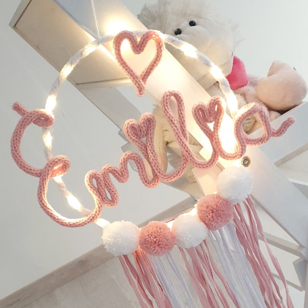 Traumfänger mit Namen Personalisiert, Namensschriftzug Led,Wanddekoration Kinderzimmer Babyzimmer,Geschenk Geburt,Taufe Deko