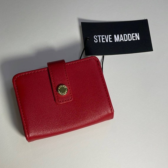 steve madden wallet red