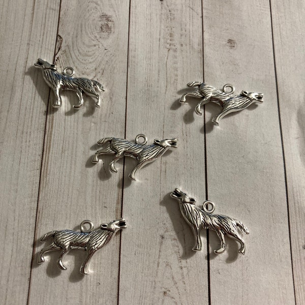 Silver howling wolf Charm