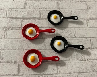1 Pc Miniature Frying Egg pan breakfast kawaii food kitchen Pendant charm NEW*~