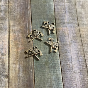 Charm Hache Pompier Argent