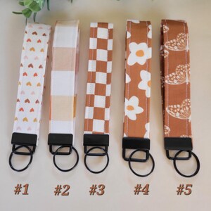 Fabric Wrist Keychain Lanyard, Key Fob Wristlet, Car key holder, Floral Wristlet, Boho wristlet, Cute gift, Cute keychain, Valentine gift