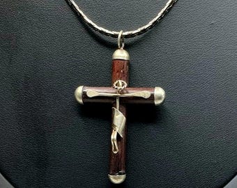 Collier antique victorien des années 1800 en argent sterling avec pendentif crucifix en bois de rose