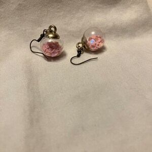 pink heart confetti in glass globe dangle earrings, gold metal, fish hook